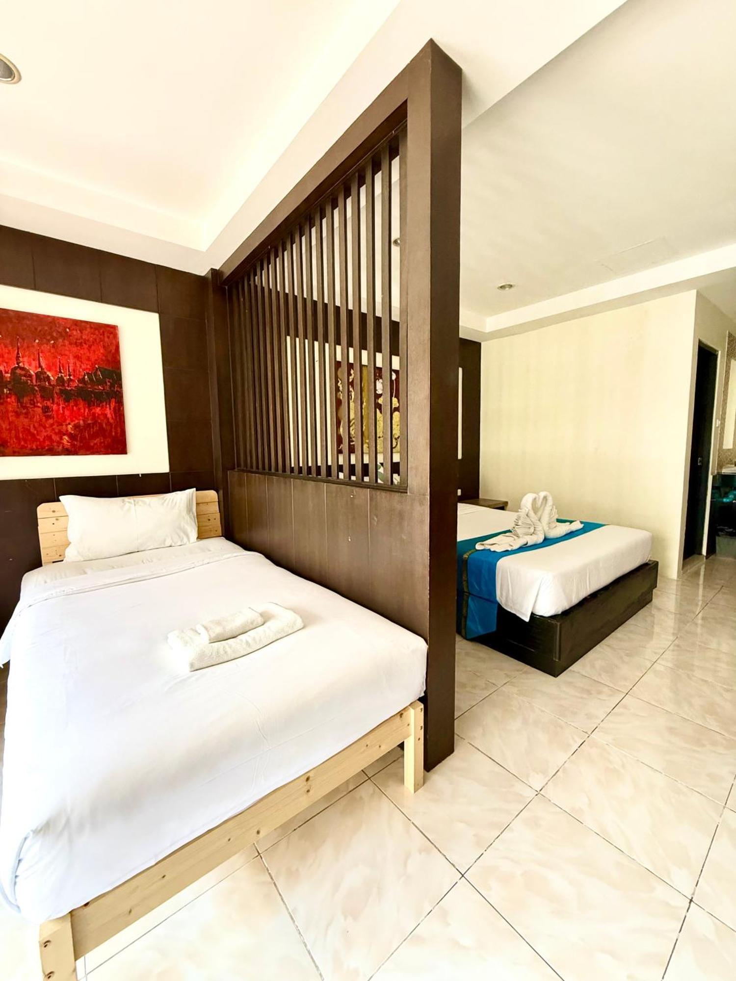 Thai Classic House Patong Exteriör bild
