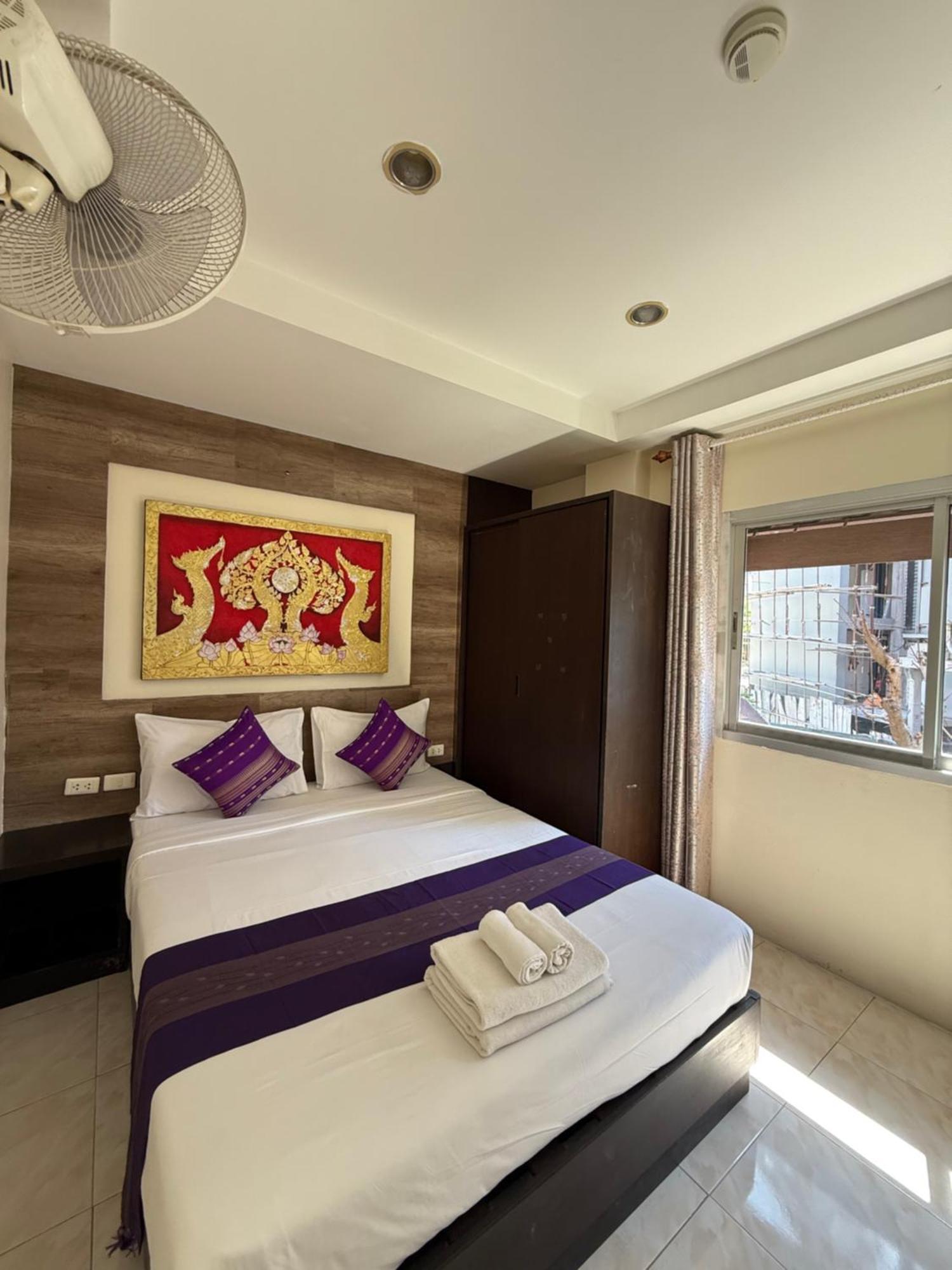 Thai Classic House Patong Exteriör bild